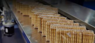 Food and Beverage - Packing Manufacturing Platform - Crackers